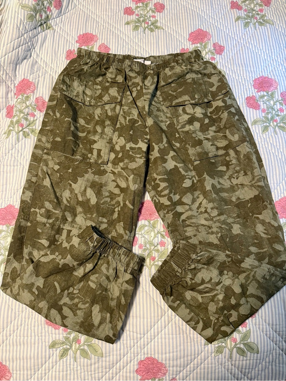 GAP Kids Olive Green Floral Cargo Jogger Pants